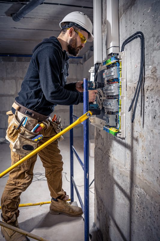 Commercial Electricians 